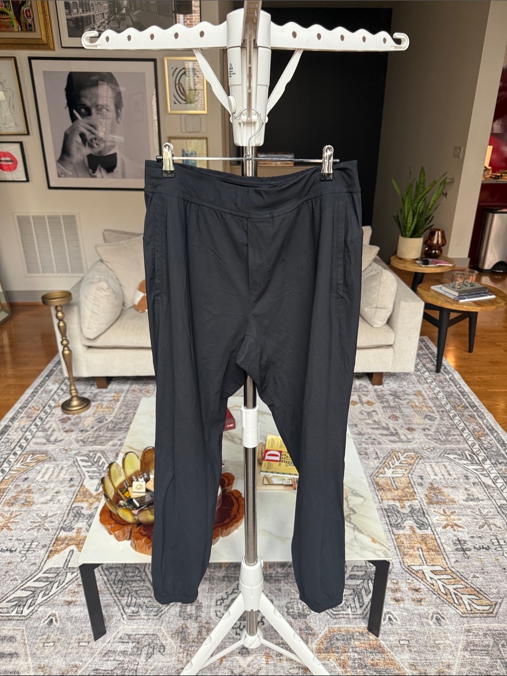Lululemon surge jogger - black